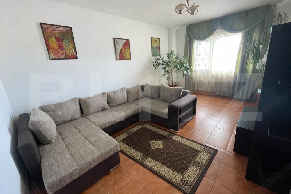 Apartament 5 camere, 100 mp, zona ultracentrala, Campia Turzii