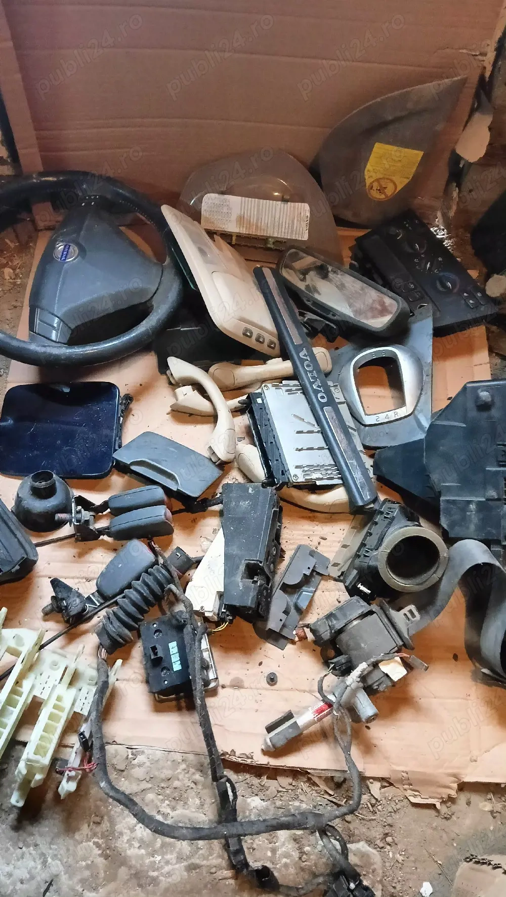 Piese Volvo S60 2.0t benzina 2002