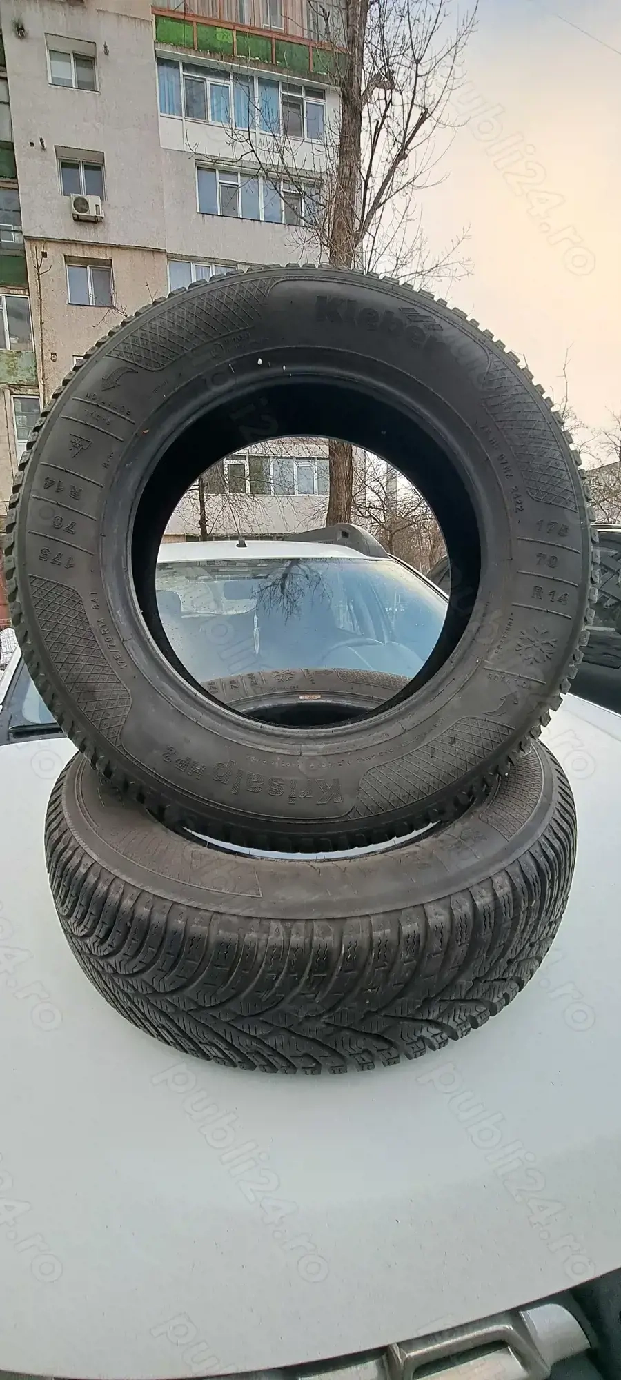 Vând 4 anvelope de iarnă 175x70x14 Kleber