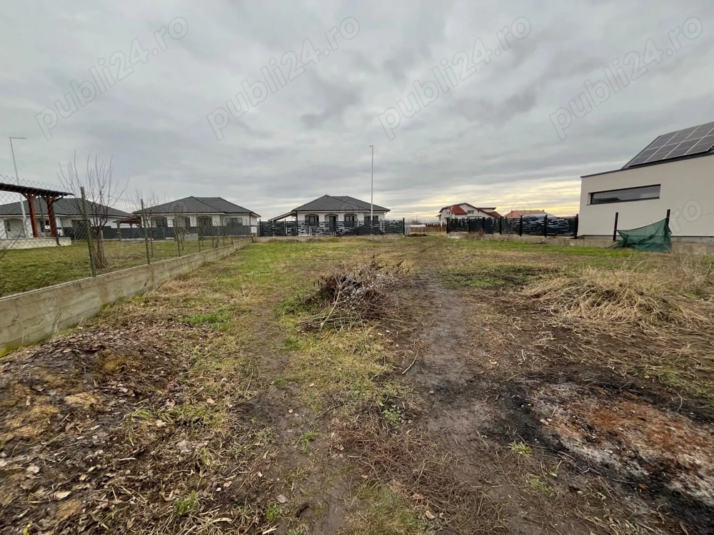 Vînd teren intravilan în Jucu de Sus, 512mp cu autorizație de construire.