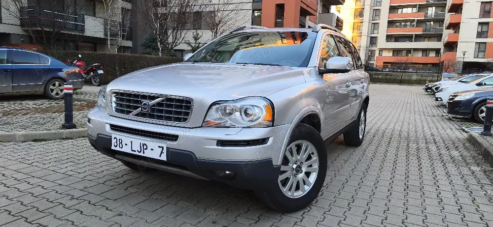 volvo xc 90,navi,xenon,automata,7 locuri