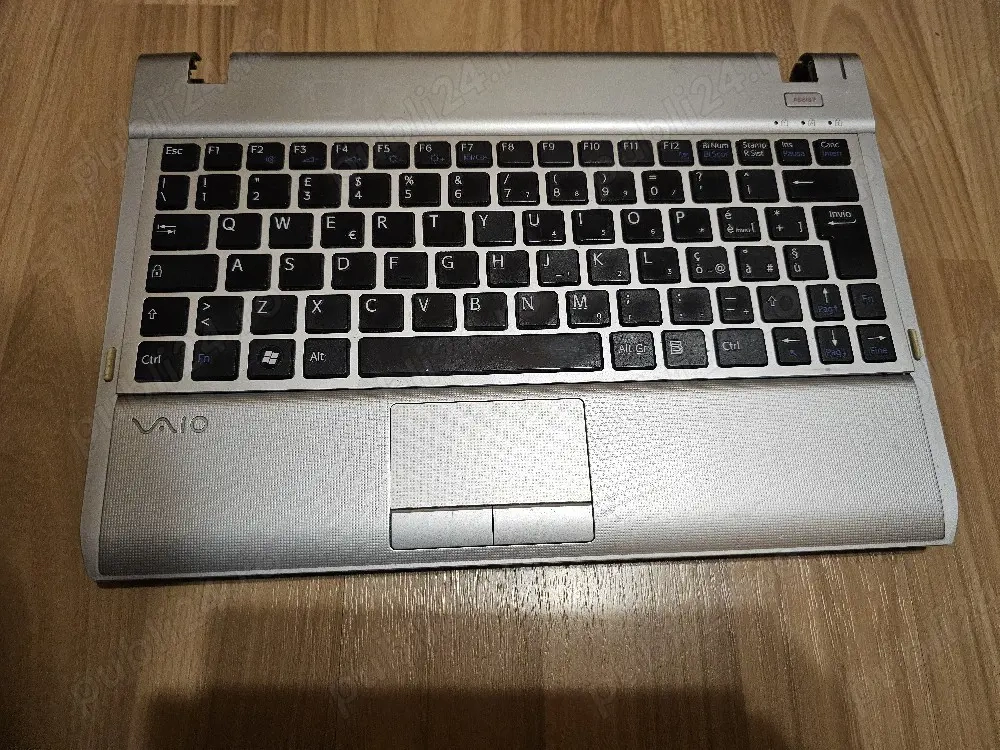 Vând Piese Laptop Sony VPCYB3V1E