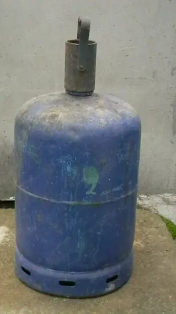 Butelie de aragaz fara guler, plina