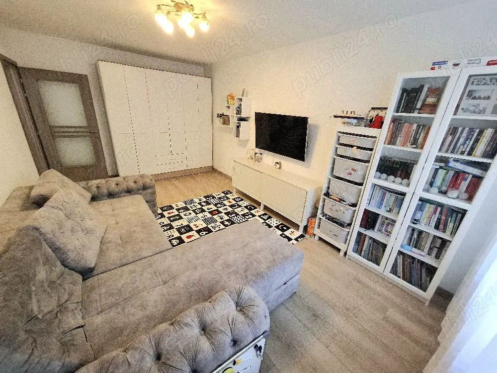 Apartament 3 camere doua bai cu centrala, renovat, cu electrocasnice noi! 