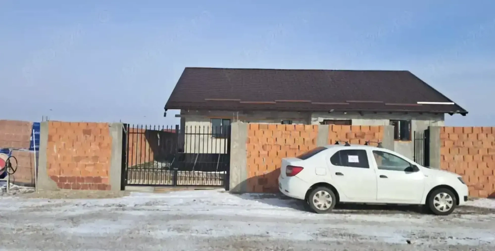 Vând casă la 10 km Brașov, detalii în privat 160.000 de euro Comuna Bod 120 mp ,teren 544 mp living 