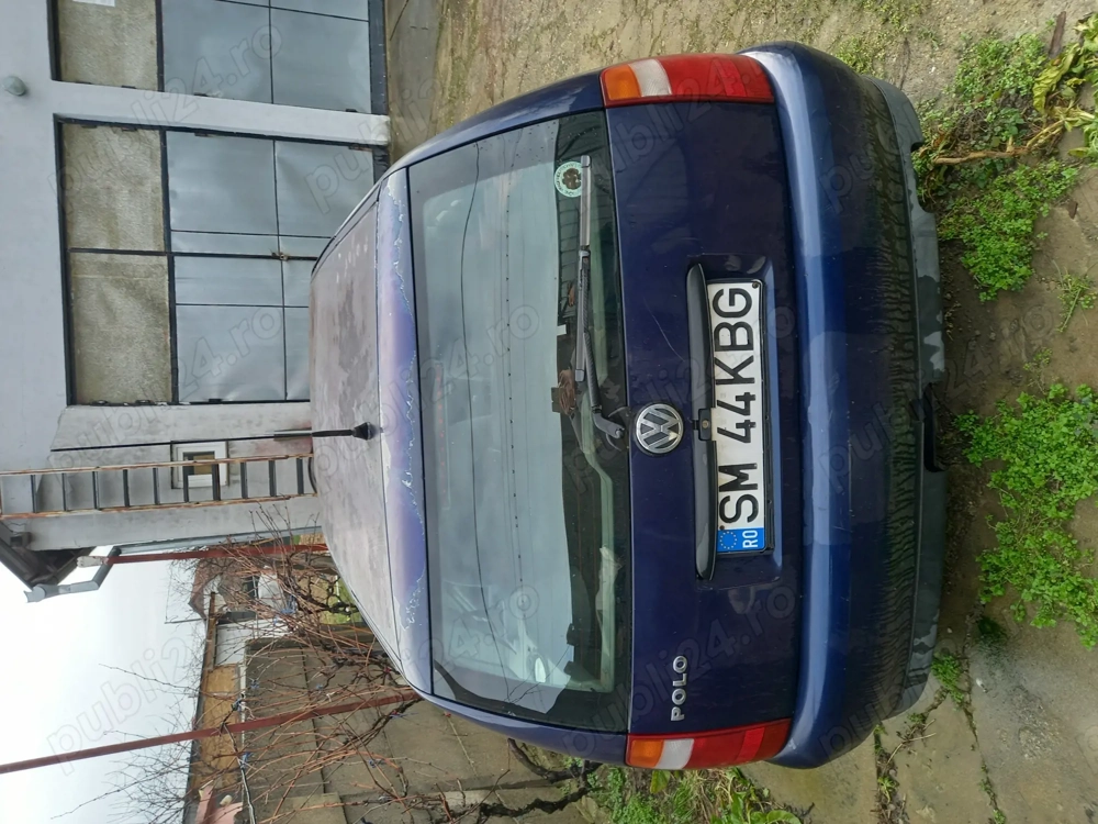 Vind w polo înmatriculat în stare de funcționare 