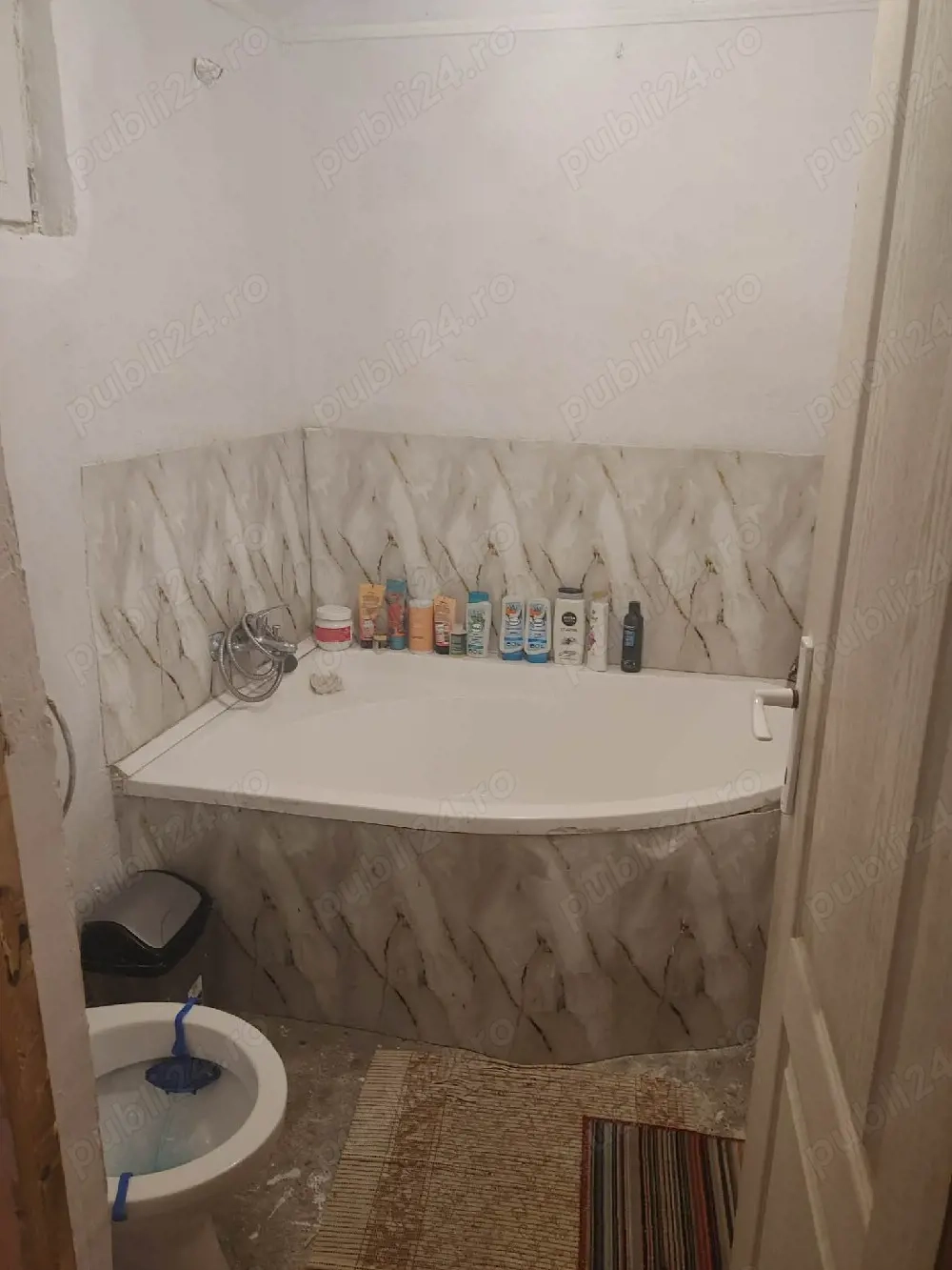 Casă 2 camere de vânzare   curte