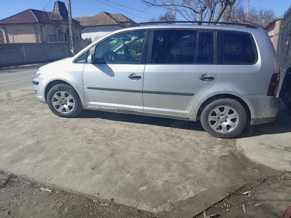 Volskwagen Touran 