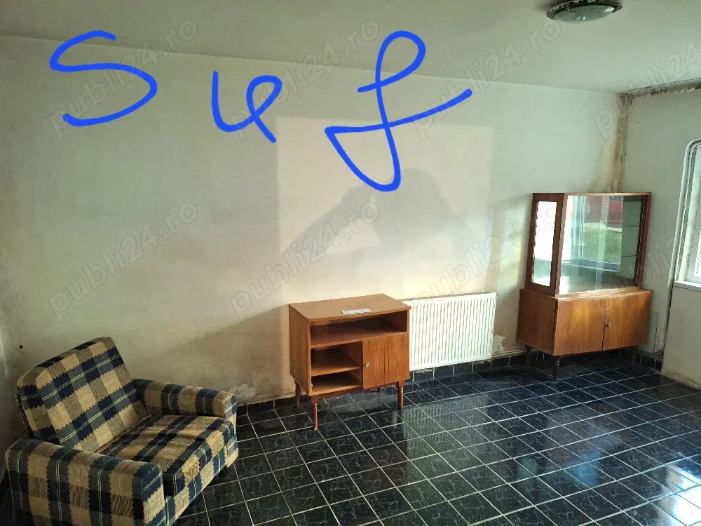 vand apartament 2 camere,  decomandat,  parter, 52 mp. Campulung 