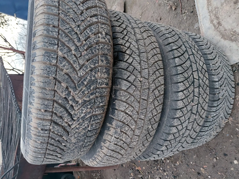 Vand roti 195/65/15 all season