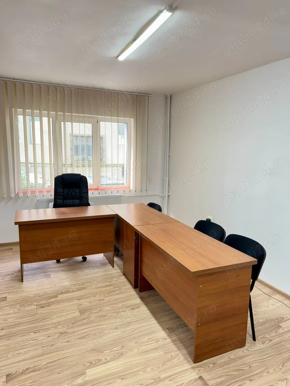 BIROU DE ÎNCHIRIAT   zonă centrală, Str. Alecu Russo nr. 2-4, Tecuci