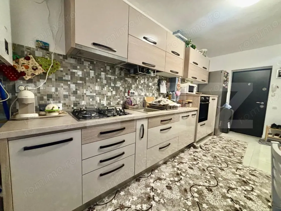  Apartament 1/2 camere, 35 mp, etaj intermediar, zona Eroilor