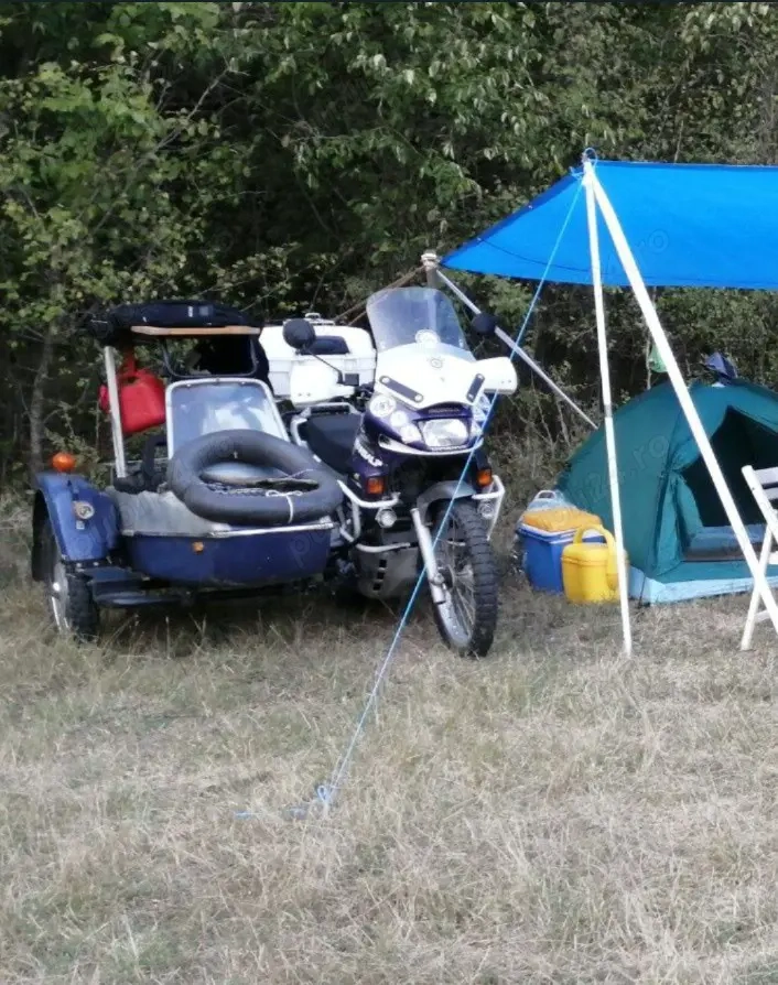 Honda Transalp 600 cu atas. 