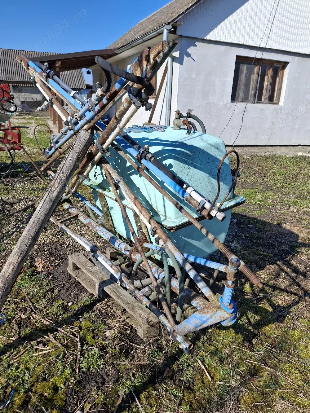 Vand pompa pentru herbicidare în stare buna de funționare