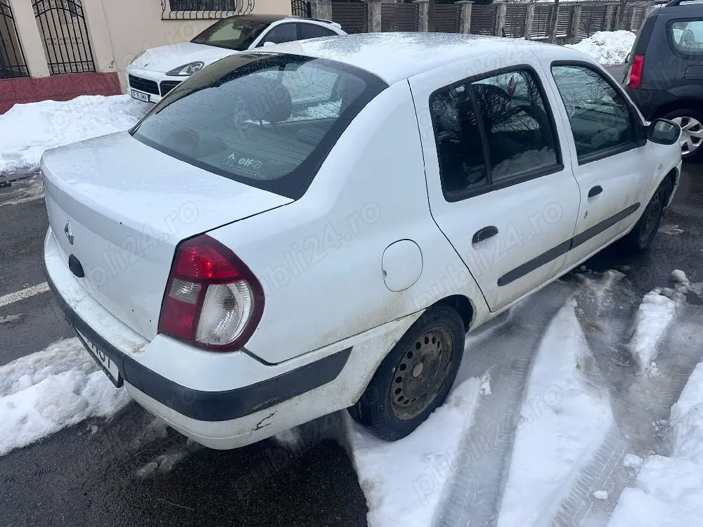 Vând Renault clio