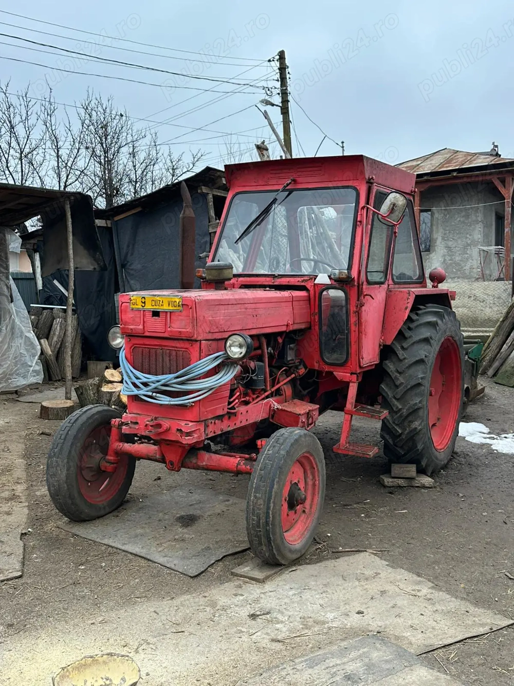 Tractor, remorca, semanatoare, cultivator, disc, plug