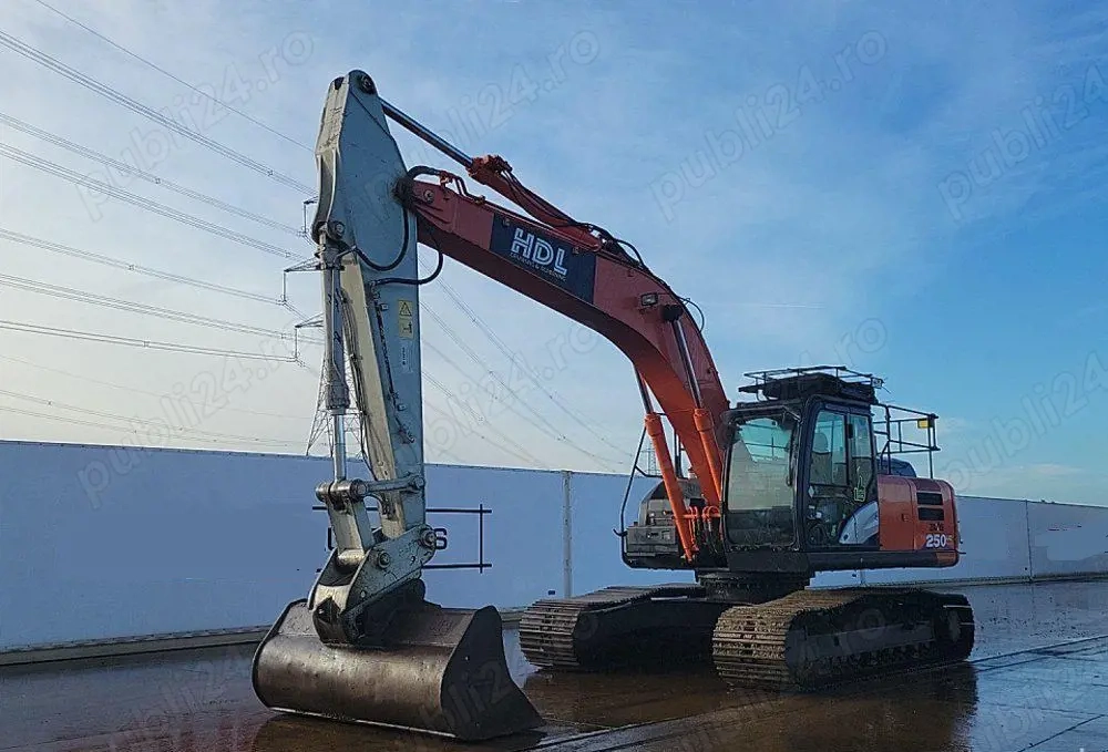 Excavator pe șenile Hitachi ZX 250 LC -6