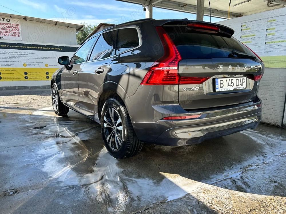Volvo XC60 B4 MHEV AT8 FWD Momentum Pro +13 dotari suplimentare,istoric service Romania,pachet iarna