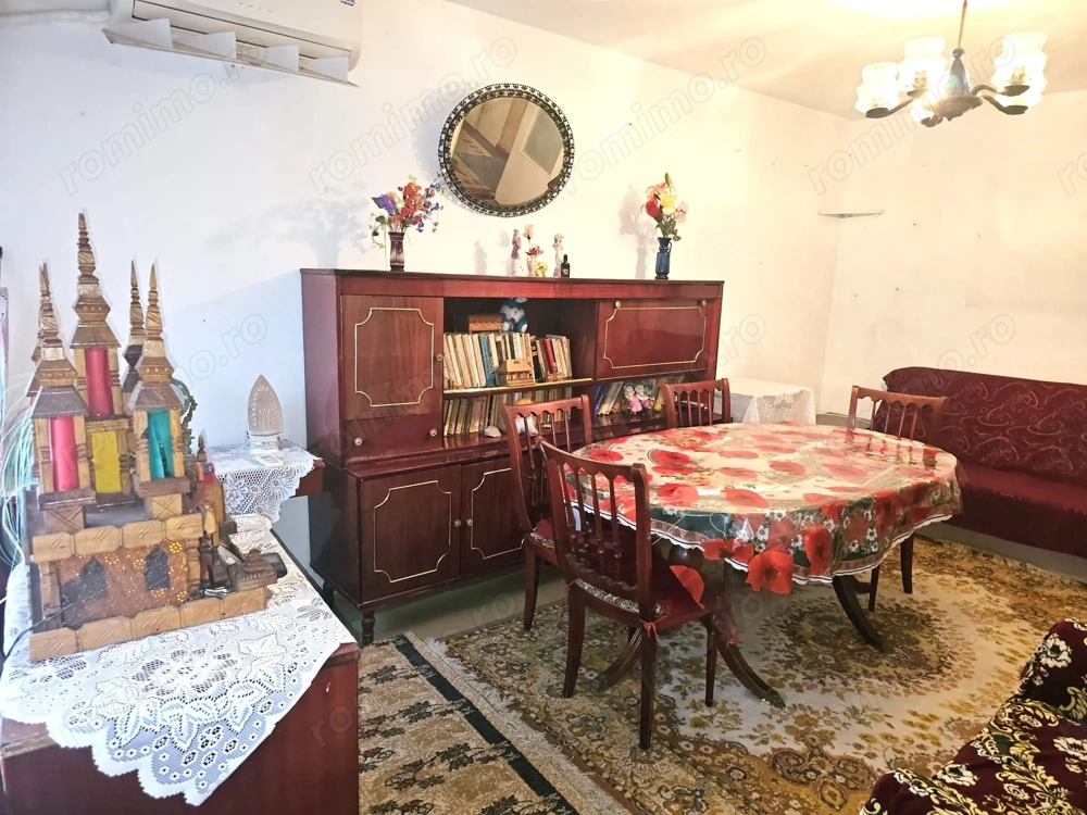 Vanzare - apartament cu 2 camere, Micro 20, J-uri - 51000 euro