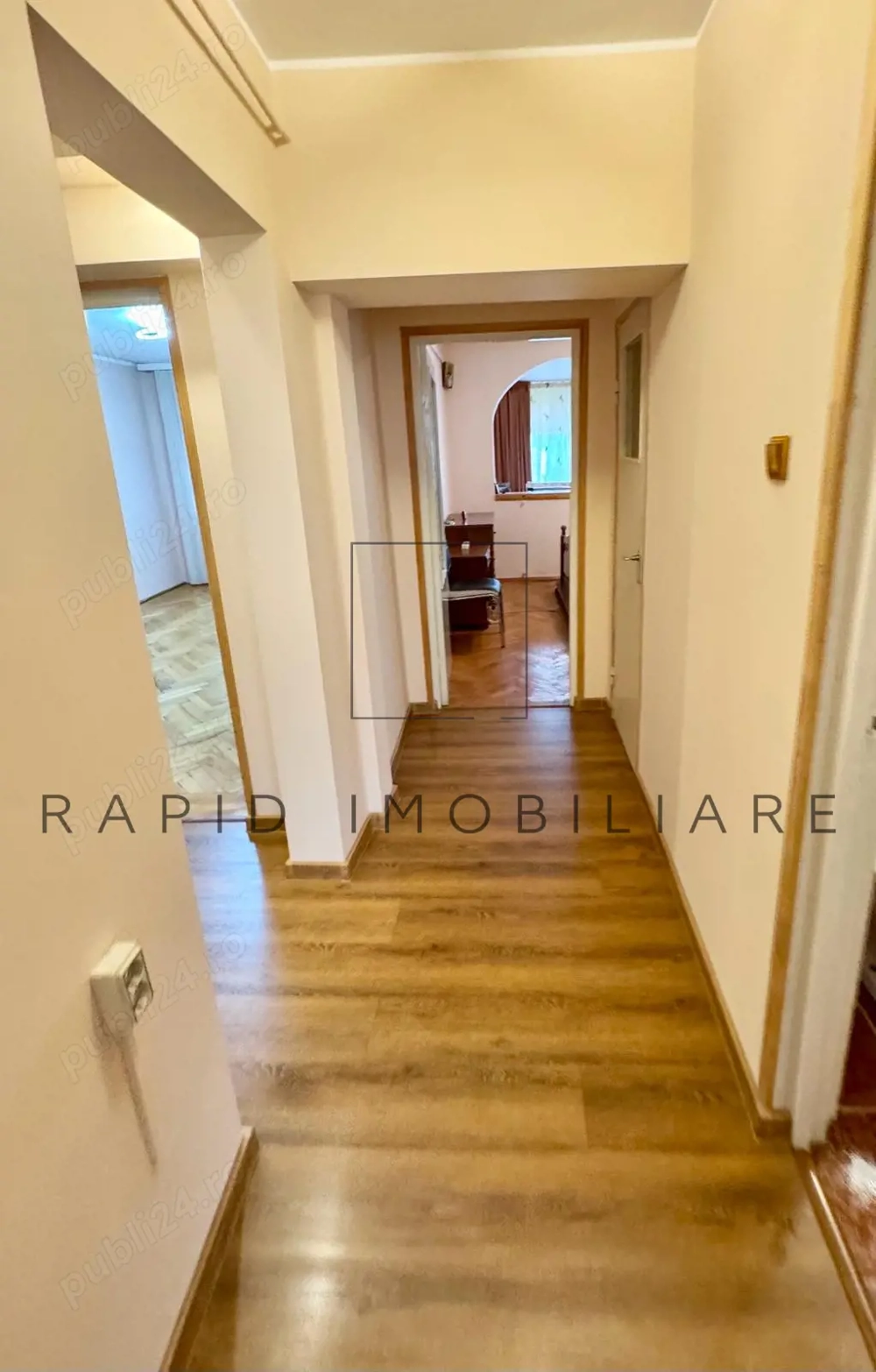 Ap. 3 Camere - Decomandat - Tiglina 2 - Vedere bilaterala