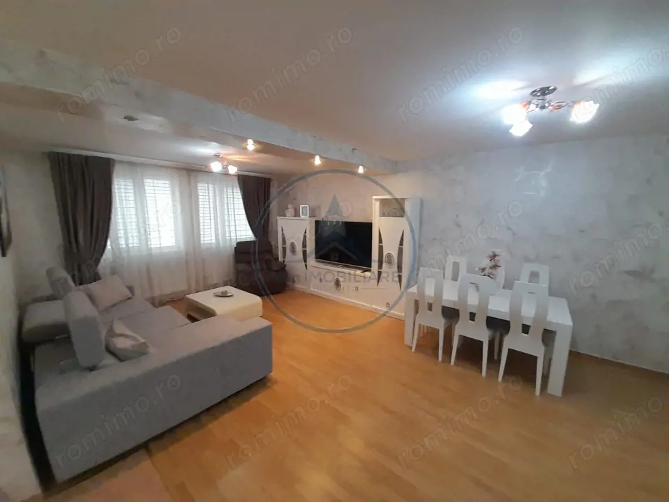 Apartament 3 camere DECOMANDAT, zona SENS