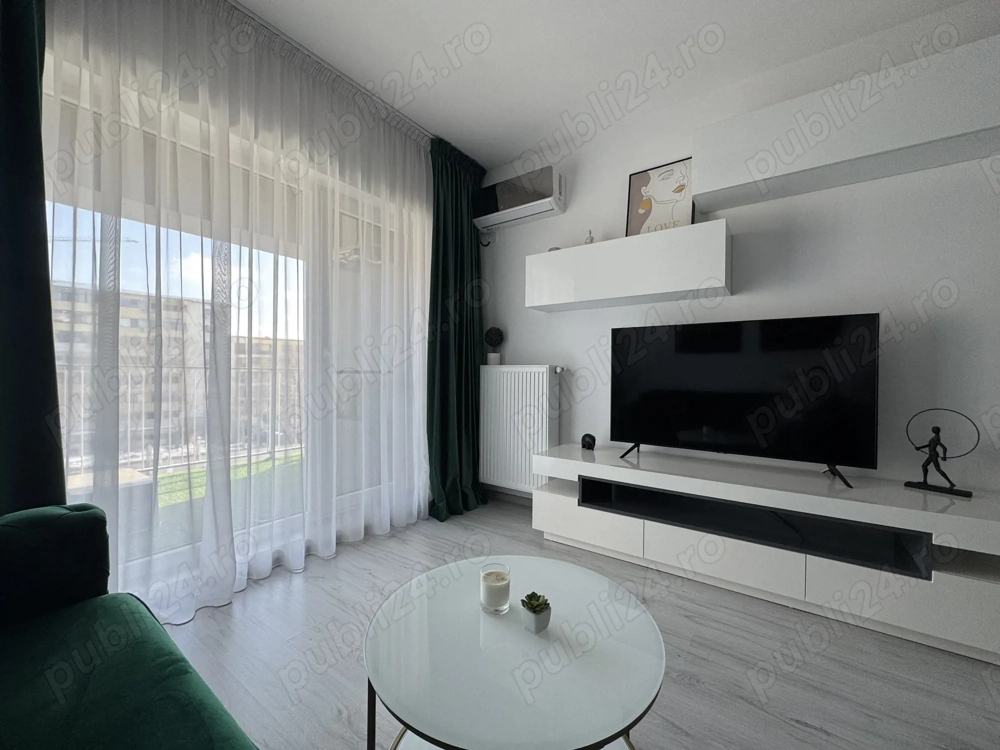 Inchiriez apartament 2 camere 55 mp2 + terasa balcon 10 mp2 + parcare