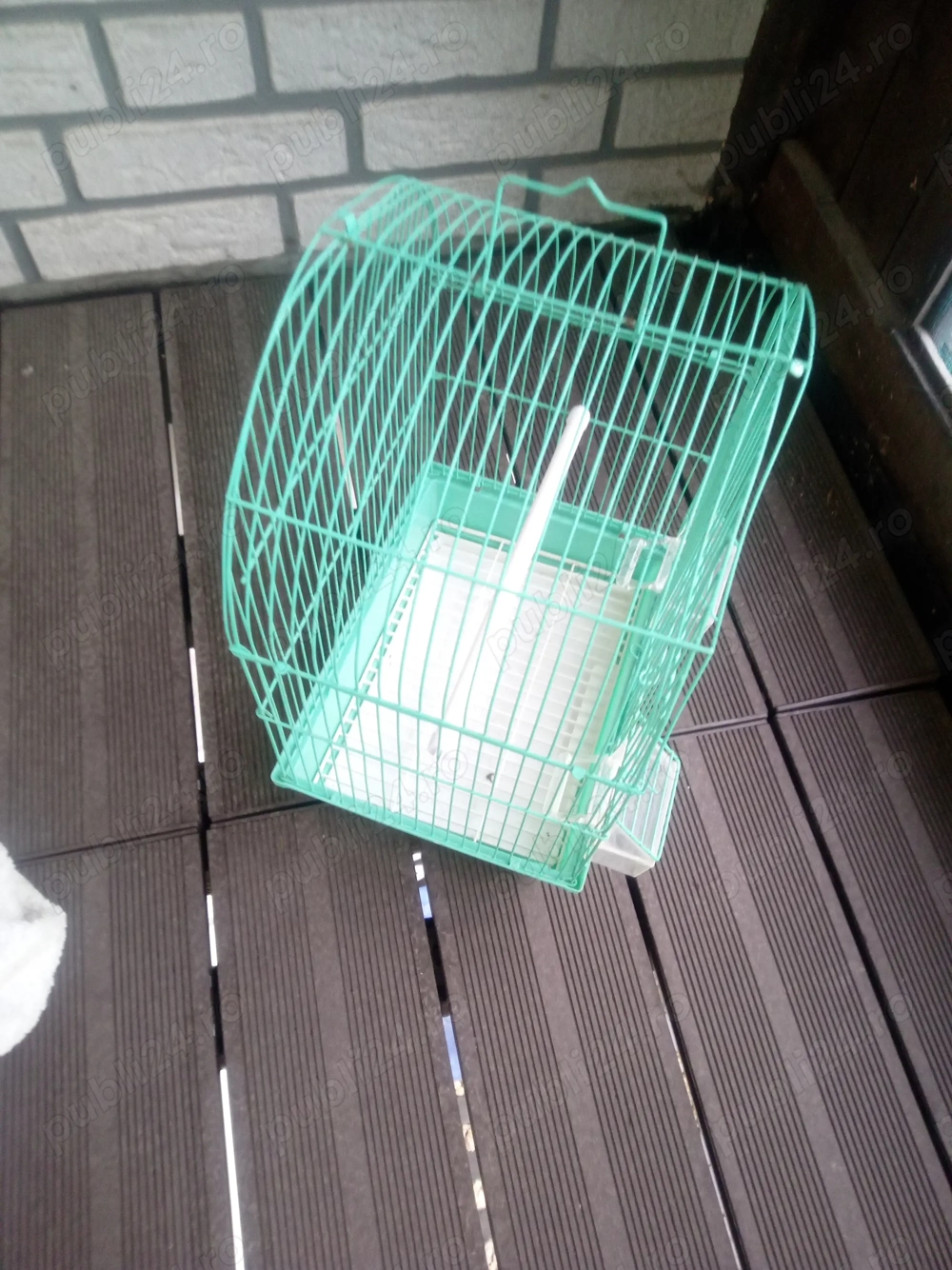 Vând colivie pasari