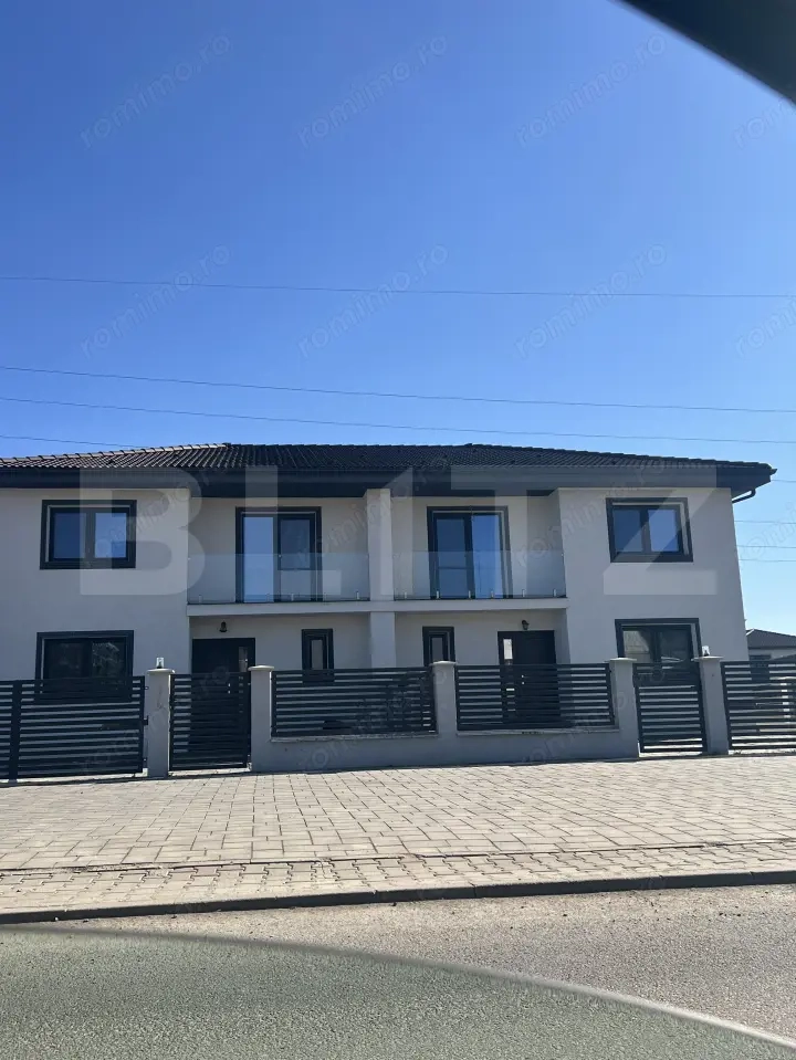 Duplex 4 camere, zona Logos Bistrita, acces in curte din 2 fronturi