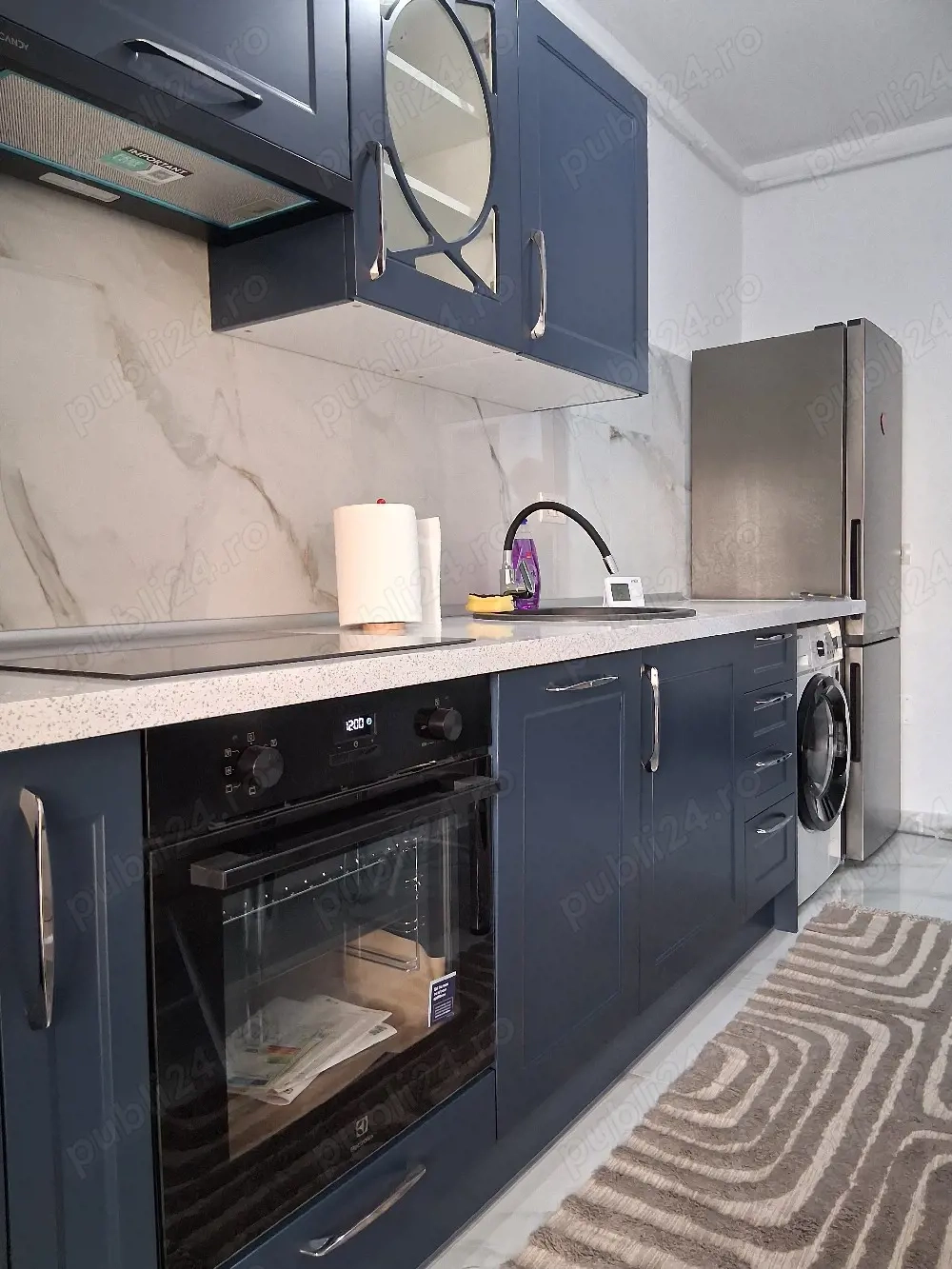 Proprietar închiriez garsoniera  si loc de parcare