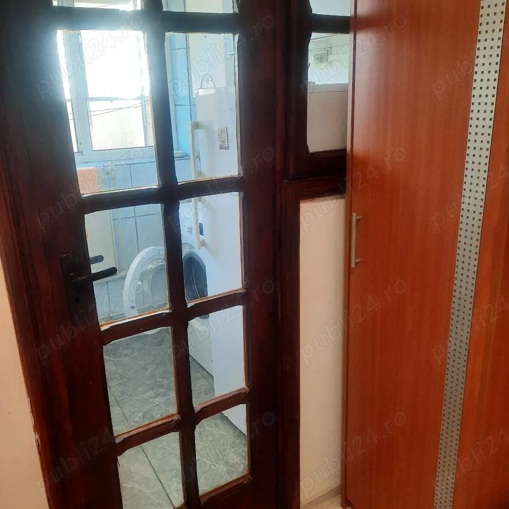 inchiriez garsoniera pipera metrou 5 minute