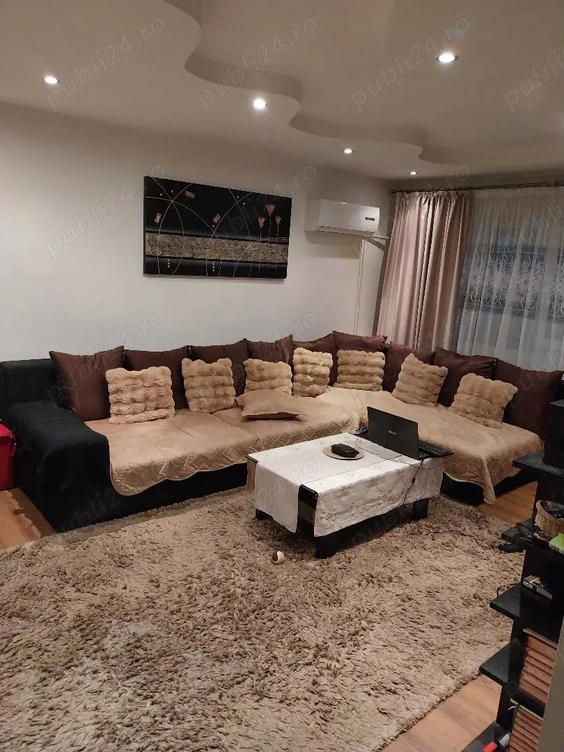 Apartament 3 camere cu doua bai