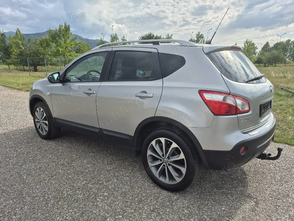 Nisan Qasqai  4x2 diesel 2.l 150 c.p