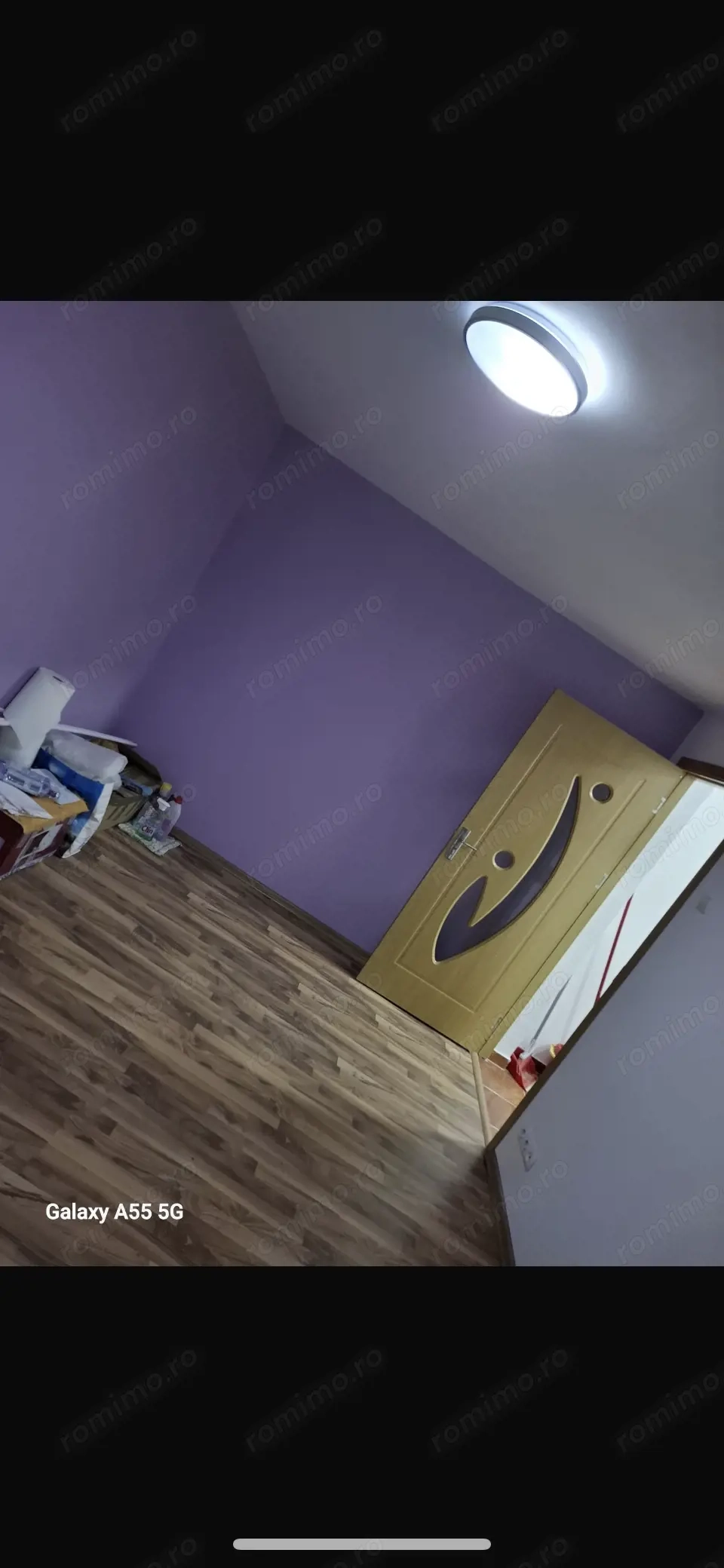 vand apartament cu doua camere