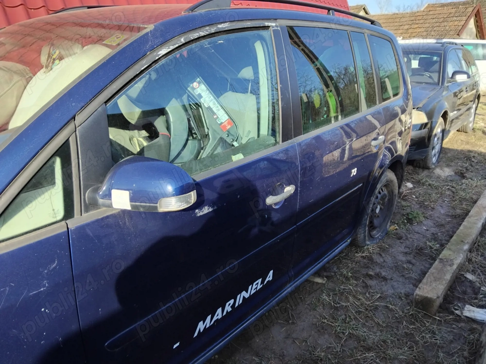 Vând touran 1.9 tdi pentru piese
