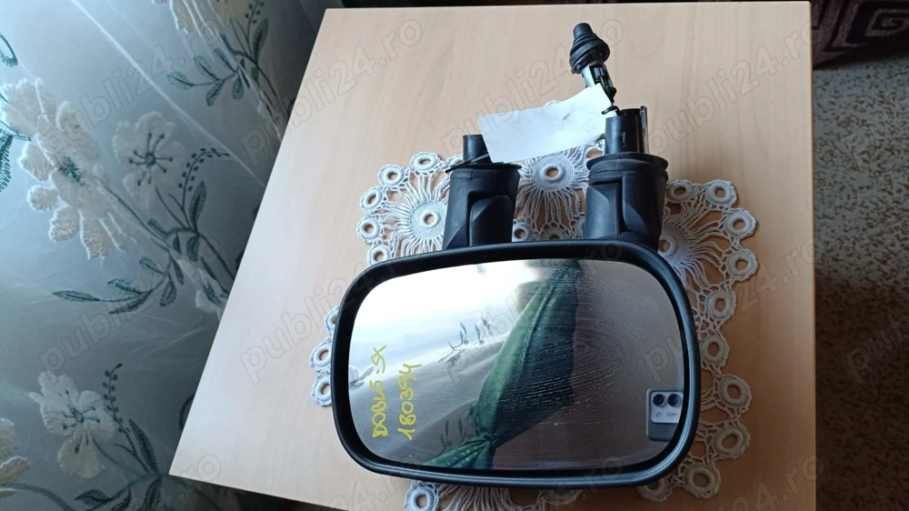 Oglinda noua,nefolosita .