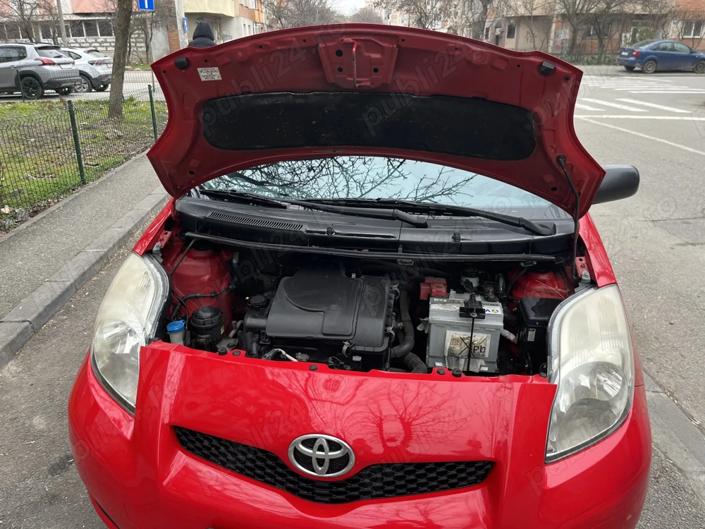 Toyota yaris noiembrie 2010 proprietar unic