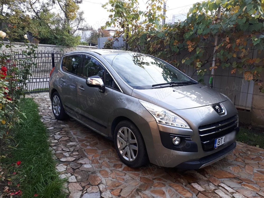 Peugeot 3008- Hybrid4x4