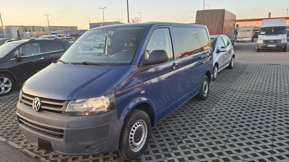 Vand vw T5 7+1 locuri 10500 euro neg.