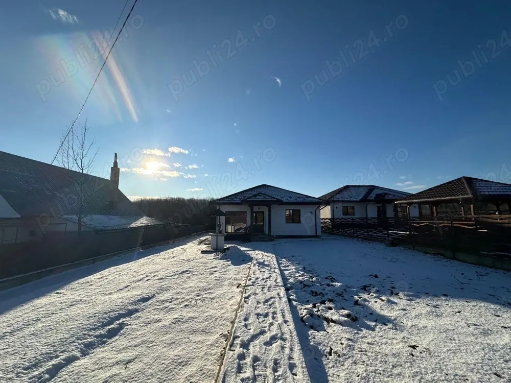 Casă de Vânzare Poiana cu Cetate 2026