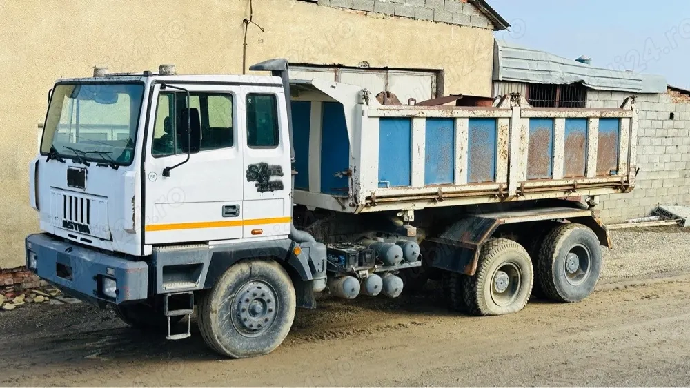 Autobasculanta ASTRA 6x4