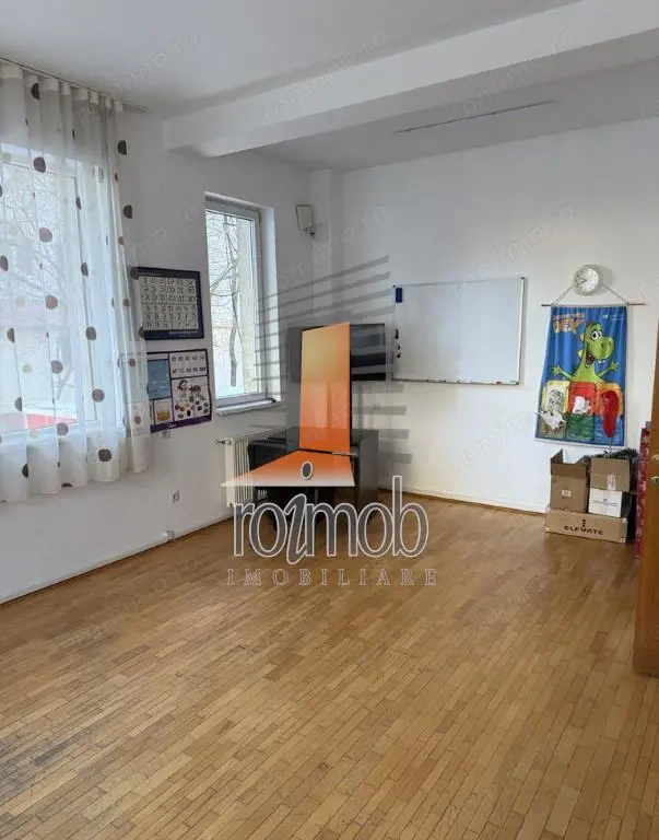 Ferdinand, spatiu birou, 3 camere spatioase, etajul 1