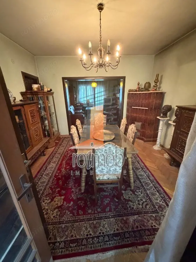Piata Romana, apartament 3 camere cu garaj, eajul 2 3