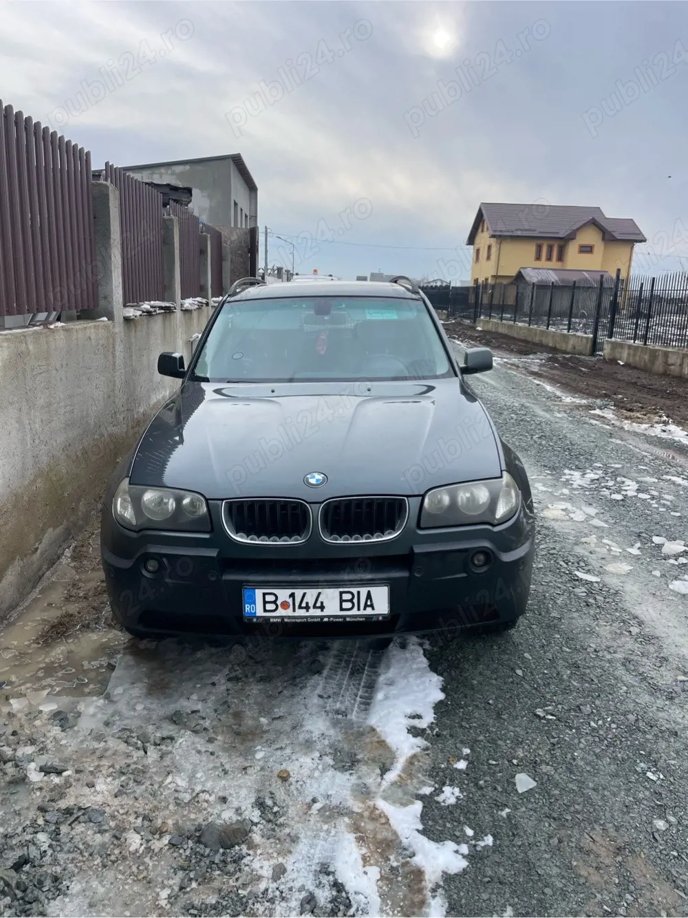 BMW x3 De vinzare negociabil anul2005