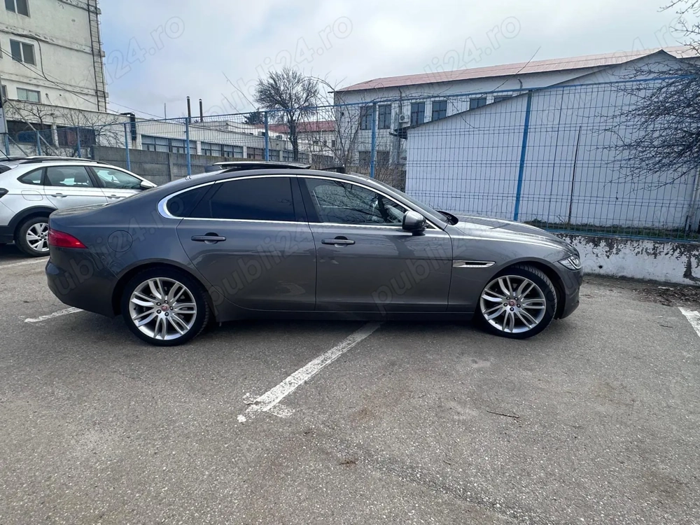 Jaguar XF Portfolio x26  km - Full Option