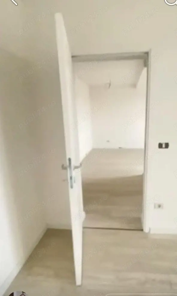 Vand apartament 2 camere