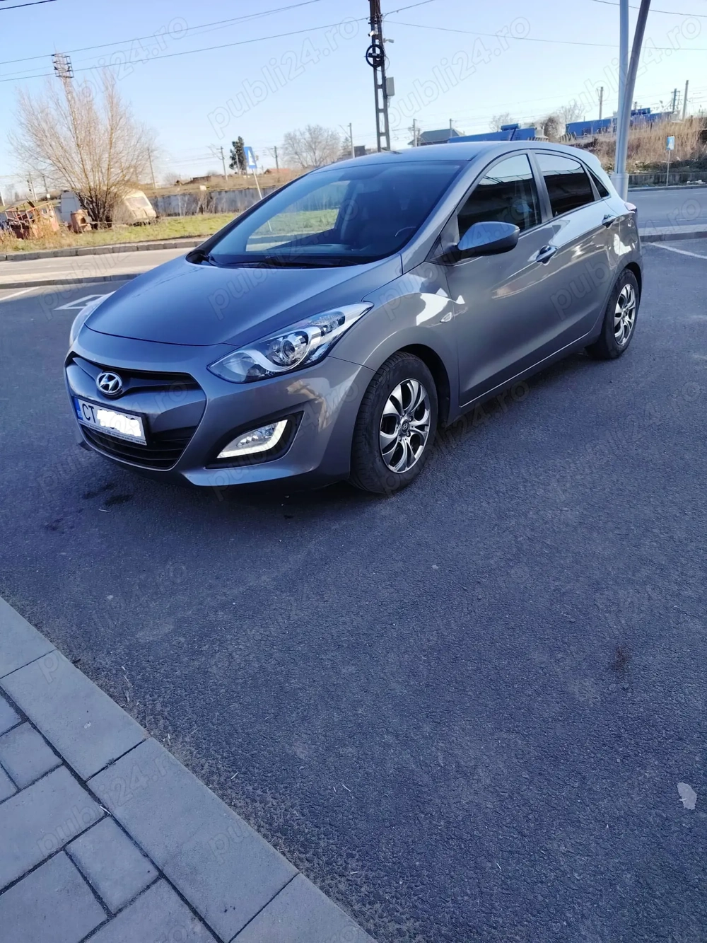Hyundai i30, 1.4motorina, 90 CP,  an fabricație 2014, 115.900 km, transmisie manuală în 6 trepte