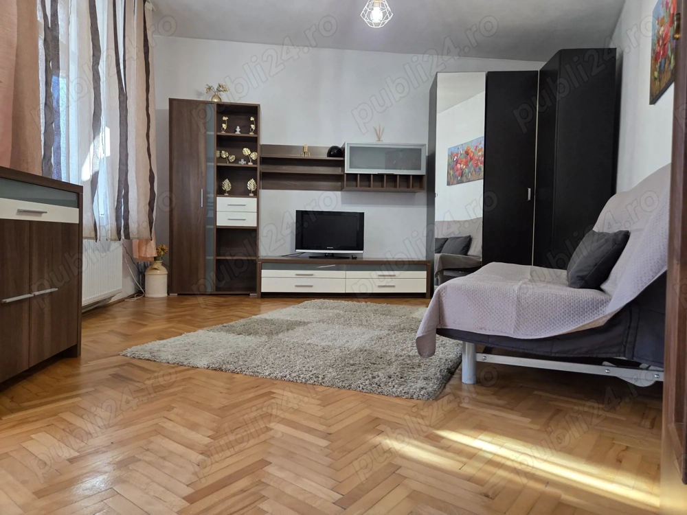 De inchiriat apartament cu o camera in Centrul Vechi, Brasov
