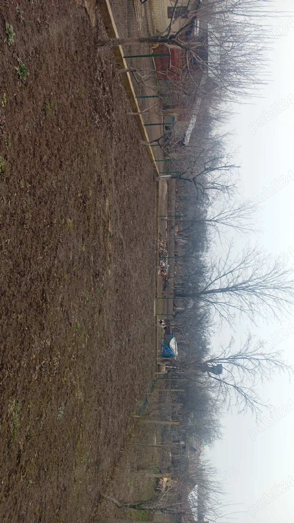 De vânzare loc de casă  in satul Oreavul comuna Valea Ramnicului