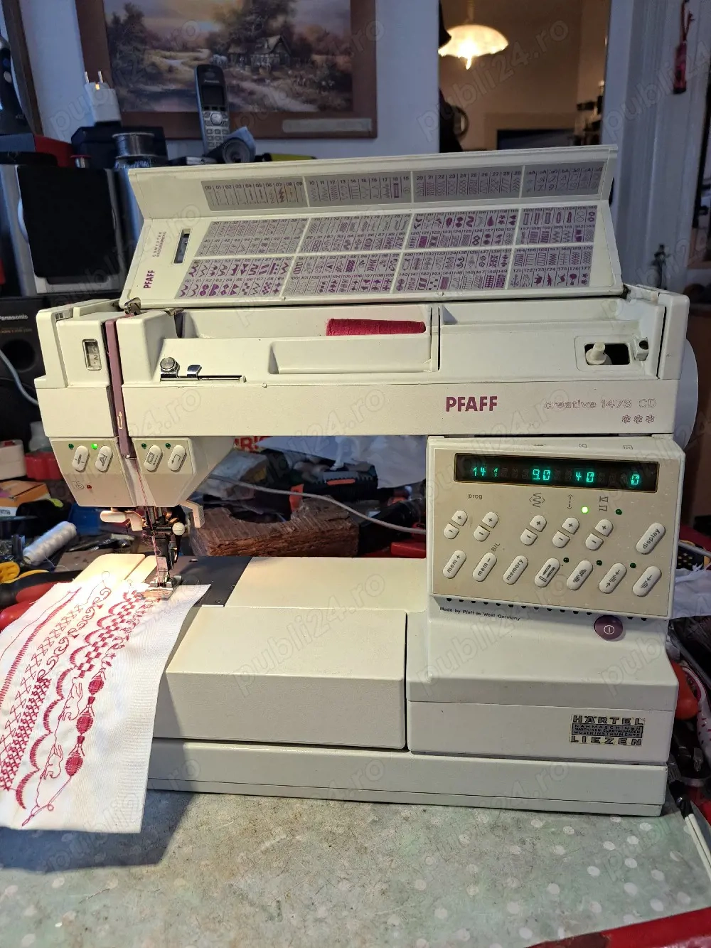 Vînd mașina de cusut 