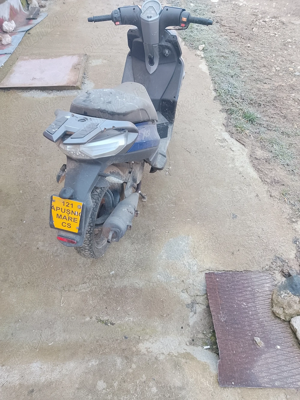 Scuter garelli XQ -50 nepornit de 3- ani necesita atentie. Baterie   are acte carte. Talon  doar cu 